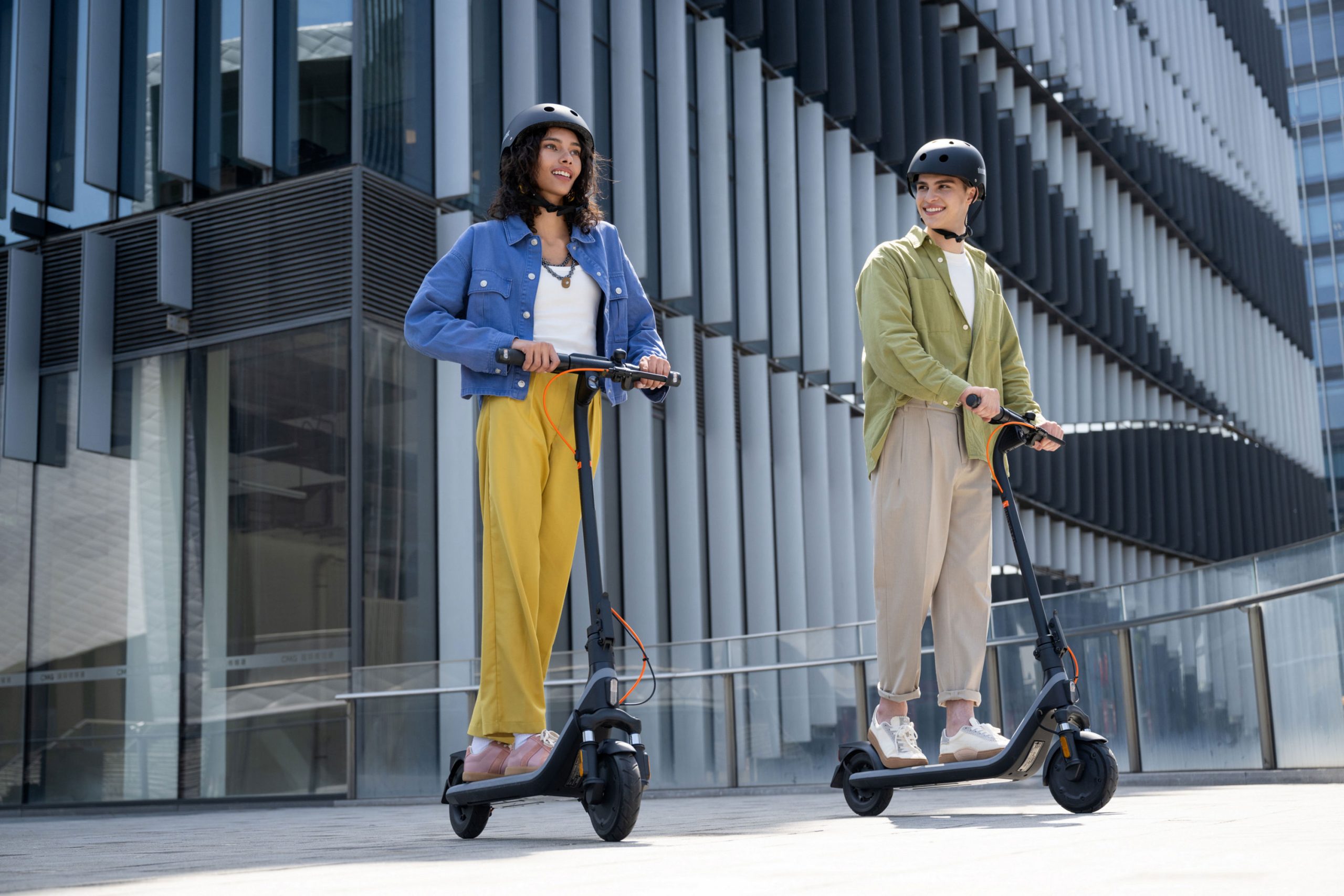 اسکوتر برقی ناین بات مدل Segway Ninebot Scooter E2 E II